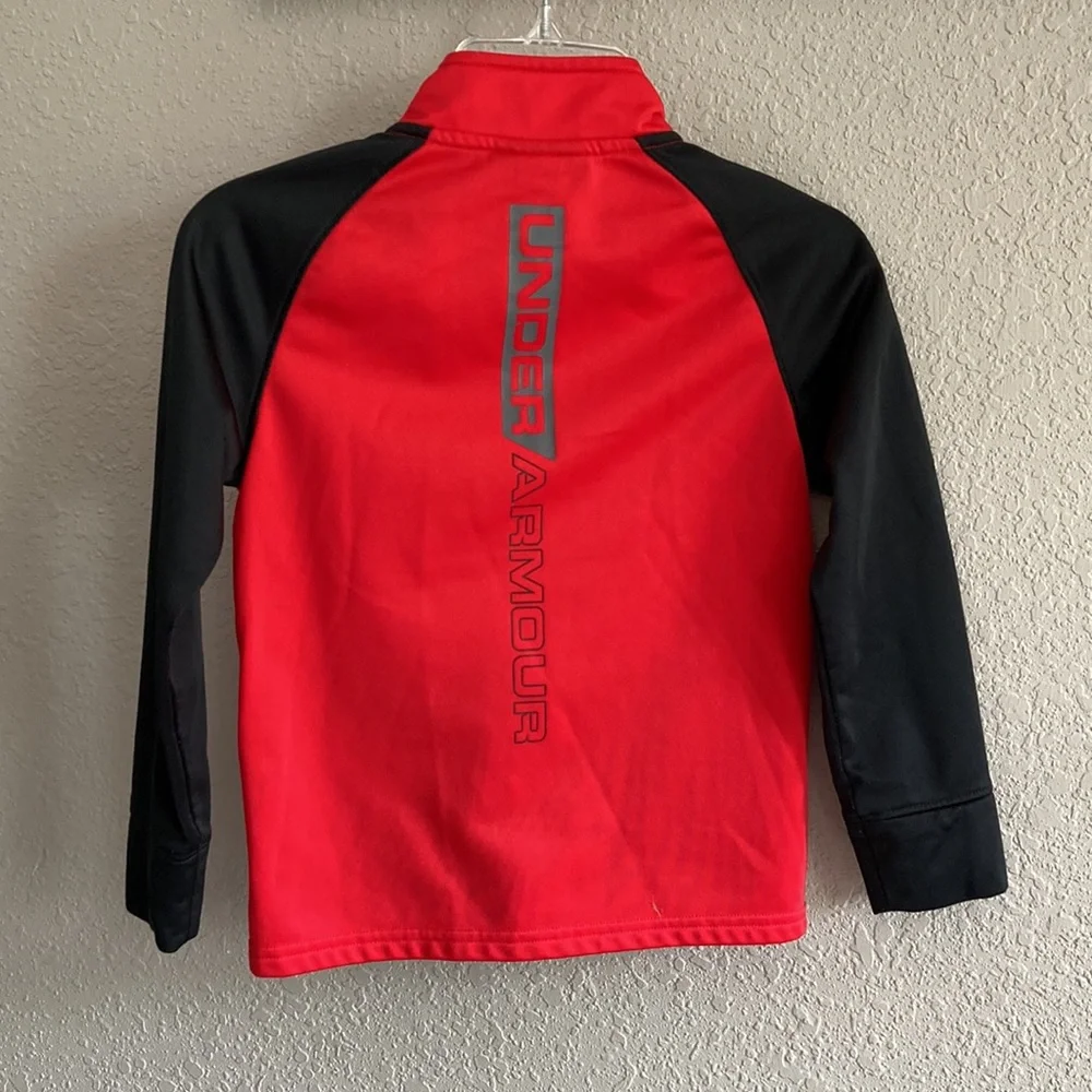 Under Armour full zip jacket size 5‎